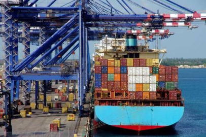 İhracat ve ithalat arttı; dış ticaret açığı genişledi