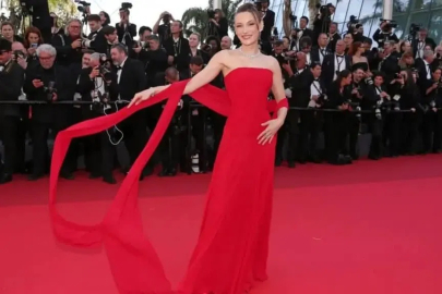 Cannes kırmızı halısında bir İpsalalı... Sümeyye Aydoğan ışıltısıyla büyüledi